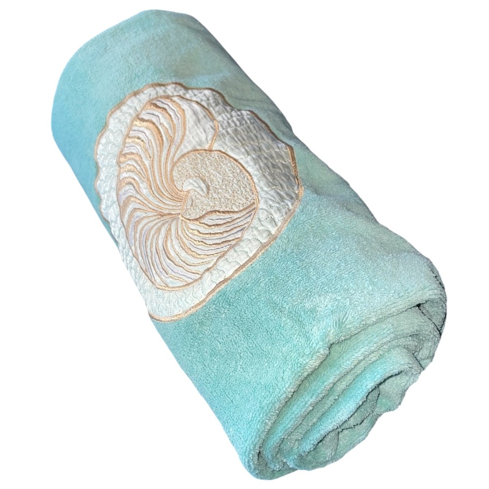 Vintage 1985 Martex Trousseau Nautilus Shell cotton Bath Towel Blue Made in USA